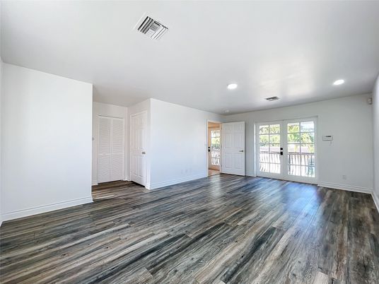 Empty room, Interior, Recessed Lighting, Wood Texture Flooring