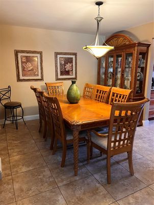 Dining room, Interior