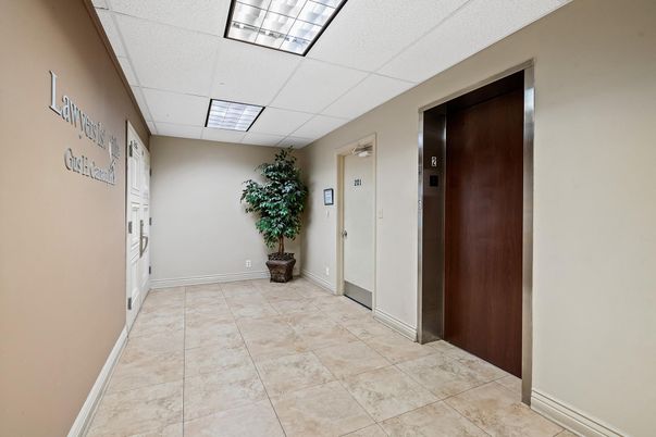 Elevator, Interior