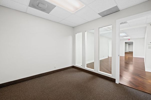 DE Listing image placeholder