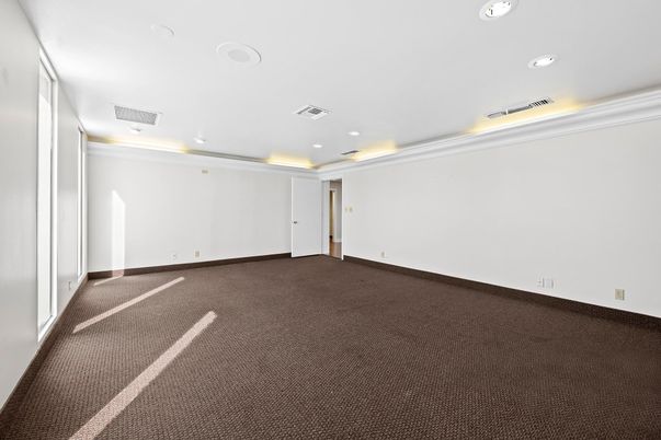 Empty room, Interior, Recessed Lighting