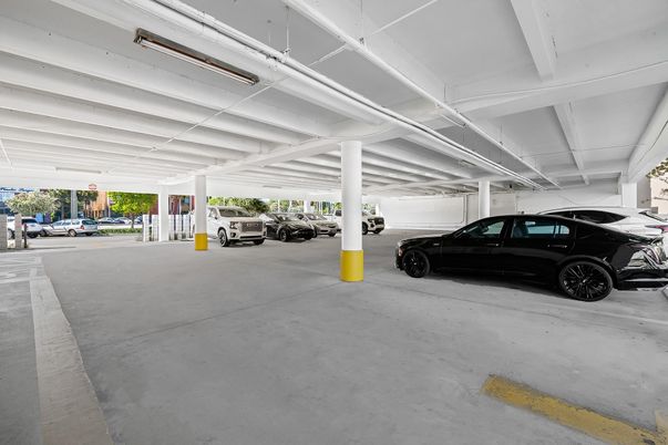 Garage, Interior