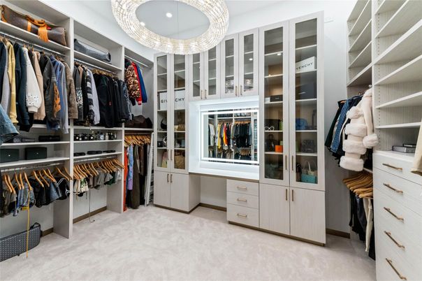 Interior, Recessed Lighting, Walk-in Closets