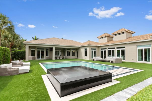 Backyard, Exterior, Pool