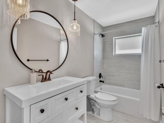 Bathroom, Interior, Pendant Lights, Wood Texture Flooring
