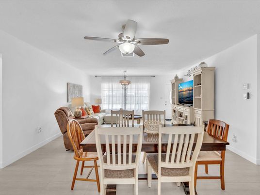 Dining room, Interior