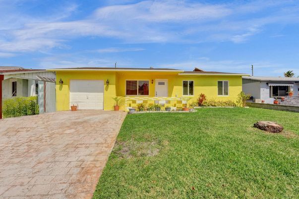 Attached, Backyard, Exterior, Facade, Ranch