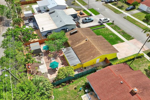 Exterior, Drone