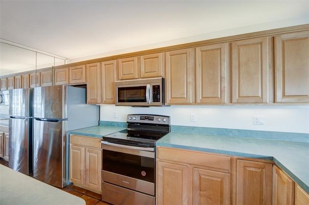 Interior, Kitchen, Stainless Steel Appliances