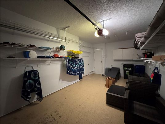 Garage, Interior
