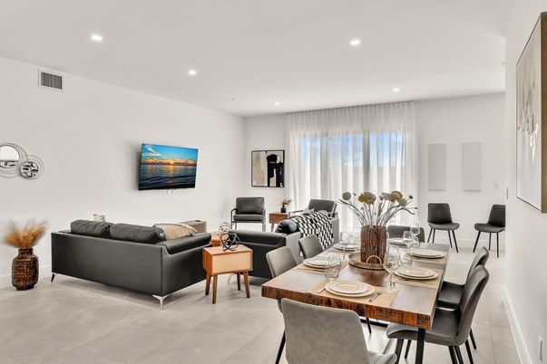 Dining room, Interior, Living room, Recessed Lighting
