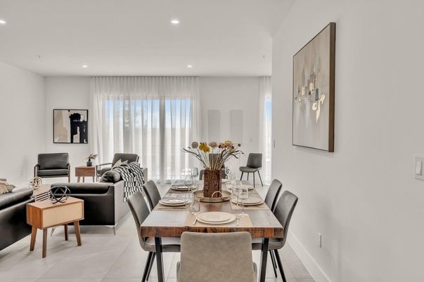 Dining room, Interior, Living room, Recessed Lighting