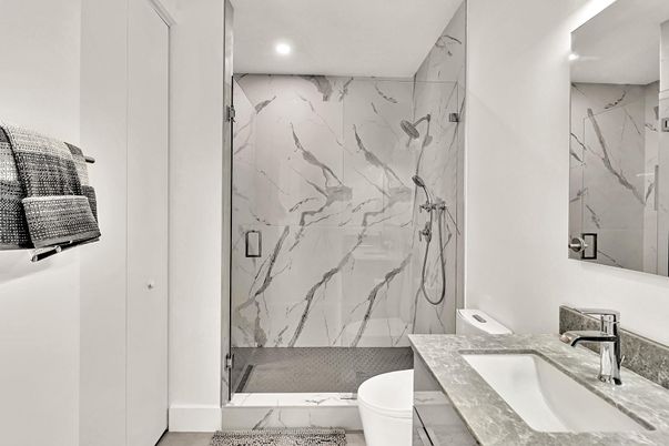 Bathroom, Interior, Marble, Marble Walls, Recessed Lighting