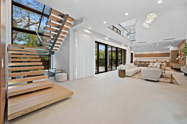 Interior, Living room, Pendant Lights, Recessed Lighting