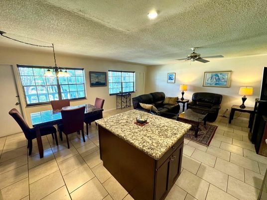 Dining room, Interior, Living room, Recessed Lighting