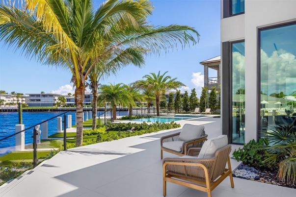 Exterior, Pool, Water