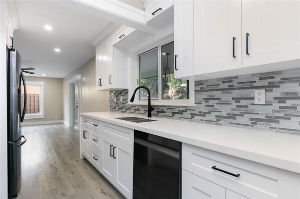 Interior, Kitchen, Recessed Lighting, Wood Texture Flooring