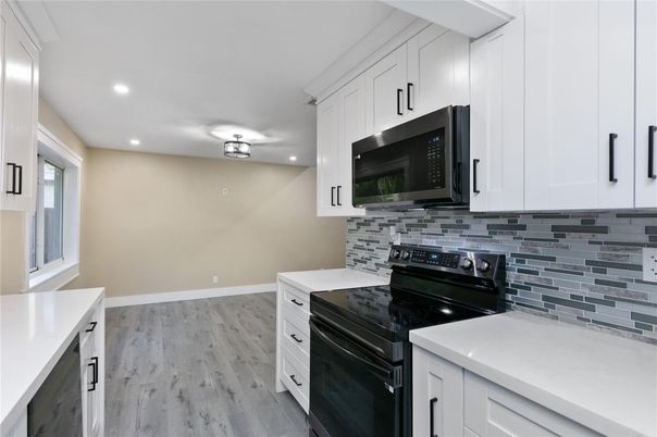 Interior, Kitchen, Recessed Lighting, Wood Texture Flooring
