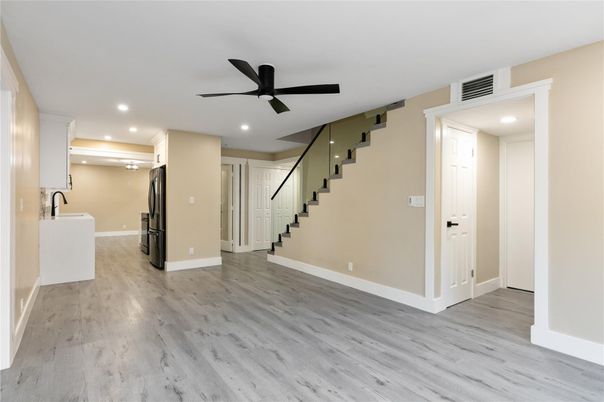 Interior, Recessed Lighting, Wood Texture Flooring