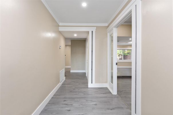 Interior, Recessed Lighting, Wood Texture Flooring