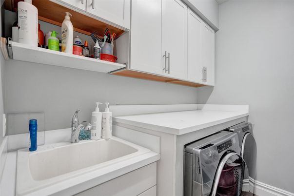 Interior, Washer