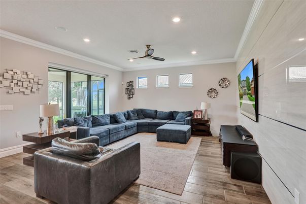 Interior, Living room, Recessed Lighting, Wood Texture Flooring