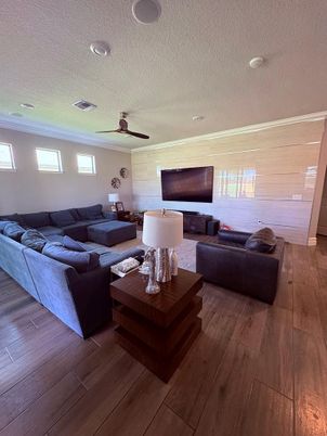 Interior, Living room, Recessed Lighting, Wood Texture Flooring
