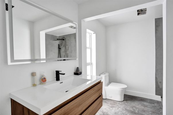 Bathroom, Interior