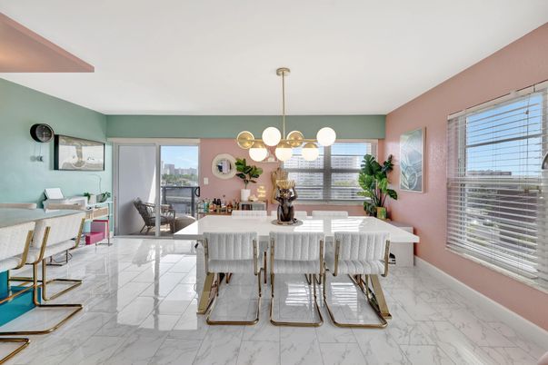 Dining room, Interior, Marble, Pendant Lights