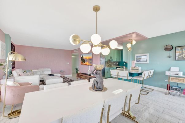 Dining room, Interior, Kitchen, Living room, Marble, Pendant Lights