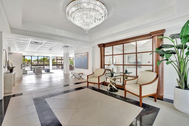 Chandelier, Interior, Living room