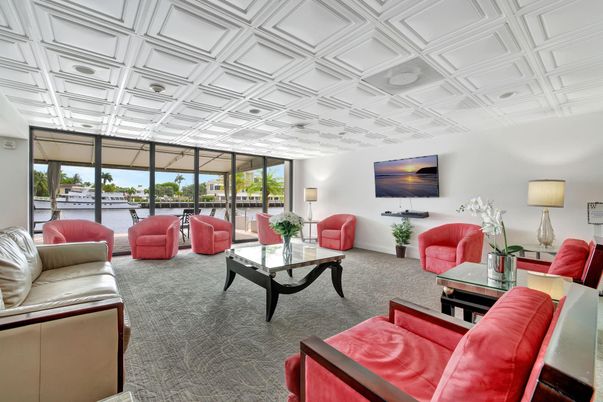 Interior, Living room, Water