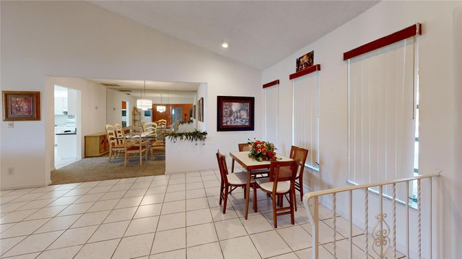 Dining room, Interior, Pendant Lights, Recessed Lighting