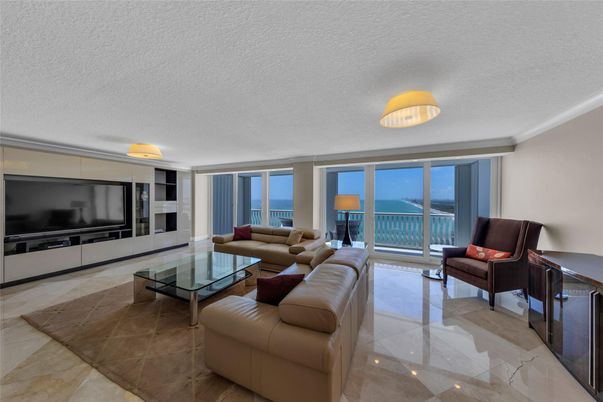 Interior, Living room, Water