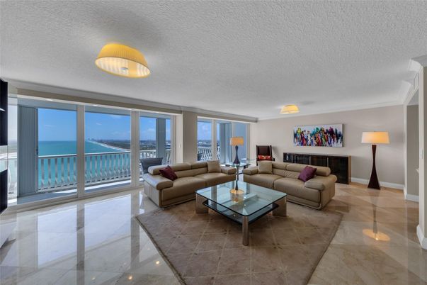 Interior, Living room, Water