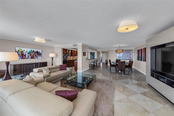 Dining room, Interior, Living room, Pendant Lights