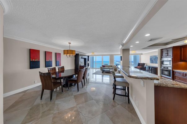 Chandelier, Dining room, Interior, Kitchen, Pendant Lights, Recessed Lighting, Water