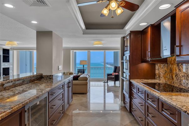 Interior, Kitchen, Living room, Recessed Lighting, Water