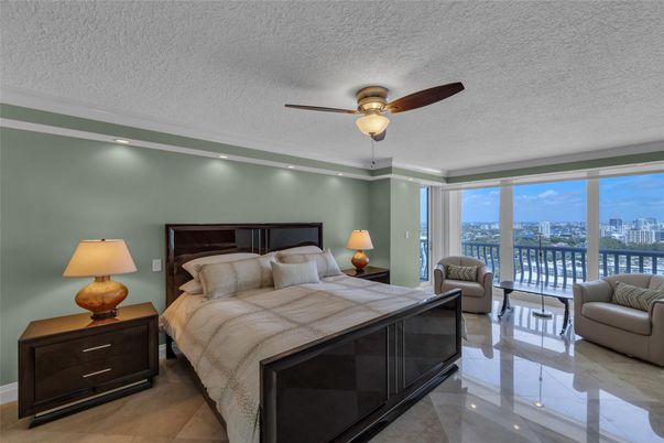 Bedroom, Interior, Recessed Lighting, Water