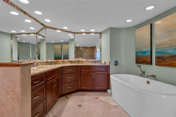 Bathroom, Dual Sink Vanities, Free Standing Baths, Interior, Recessed Lighting