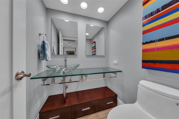 Bathroom, Interior, Recessed Lighting