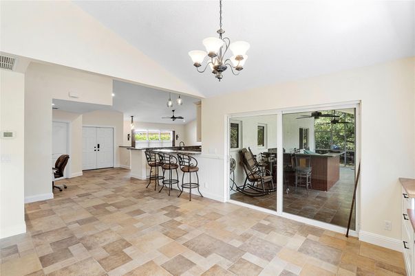 Chandelier, Dining room, Interior, Kitchen, Pendant Lights