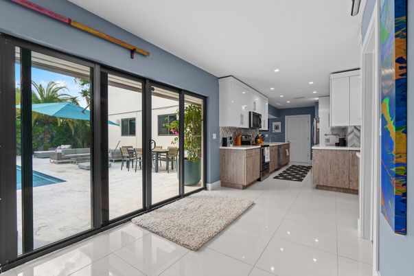 Dining room, Interior, Kitchen, Recessed Lighting
