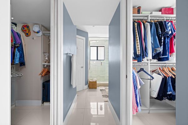 Interior, Walk-in Closets