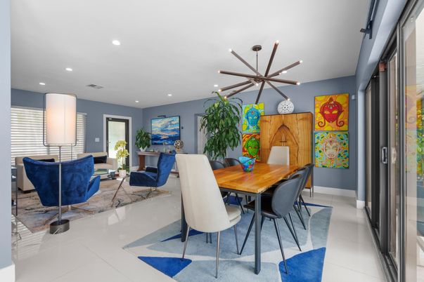 Dining room, Interior, Living room, Pendant Lights, Recessed Lighting