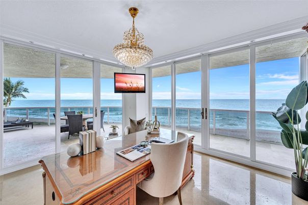 Chandelier, Home Office, Interior, Water