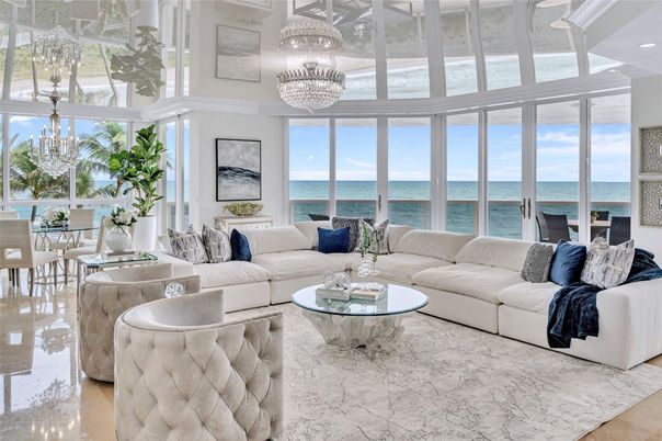 Chandelier, Dining room, Interior, Living room, Water