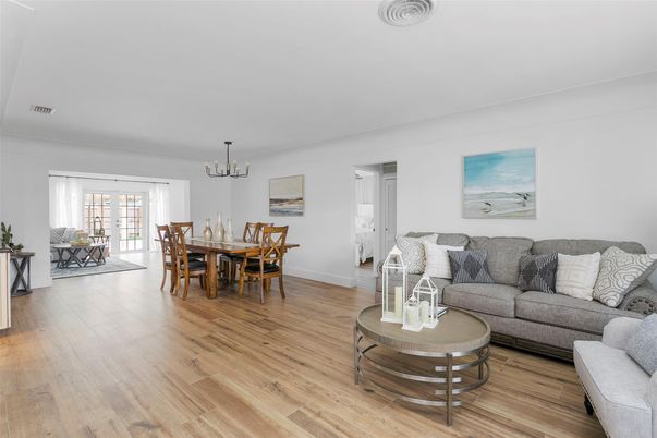 Chandelier, Dining room, Interior, Living room, Wood Texture Flooring