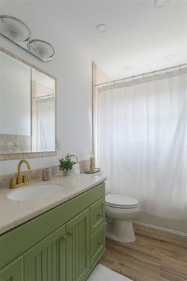 Bathroom, Interior, Recessed Lighting, Wood Texture Flooring
