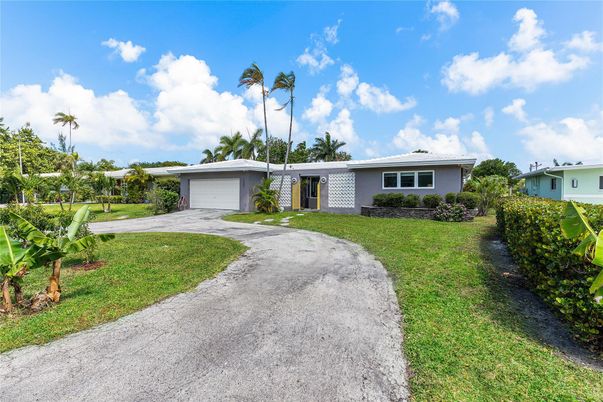 Attached, Backyard, Exterior, Facade, Ranch